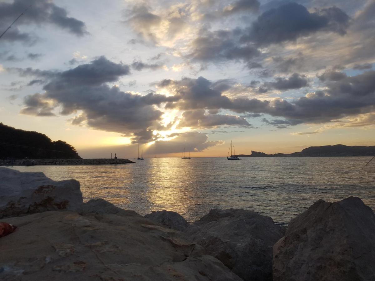Ferienwohnung Le Petit Eden De La Madrague Face A La Ciotat Saint-Cyr-sur-Mer Exterior foto