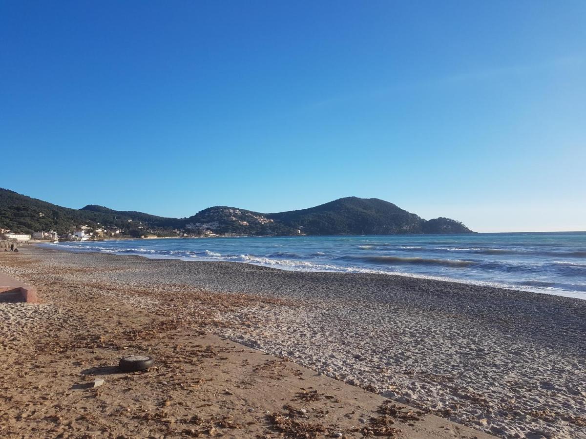 Ferienwohnung Le Petit Eden De La Madrague Face A La Ciotat Saint-Cyr-sur-Mer Exterior foto